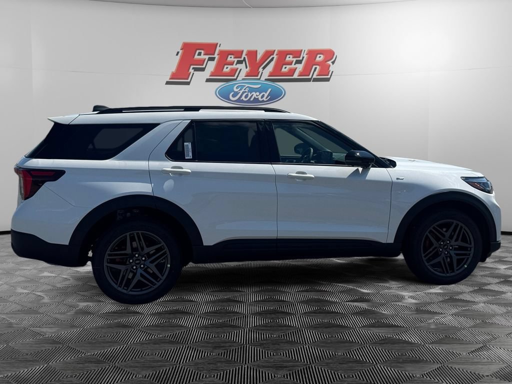 New 2026 Ford Explorer ST-Line w/ ST-Line Street Pack AWD/4WD image 6