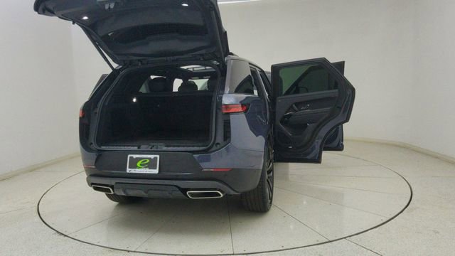 Used 2025 Land Rover Range Rover Sport SE image 78