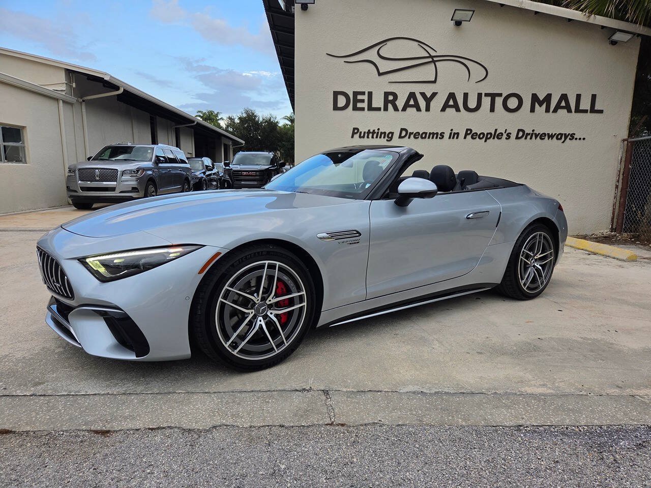 Used 2022 Mercedes-Benz SL 55 AMG 4MATIC image 2