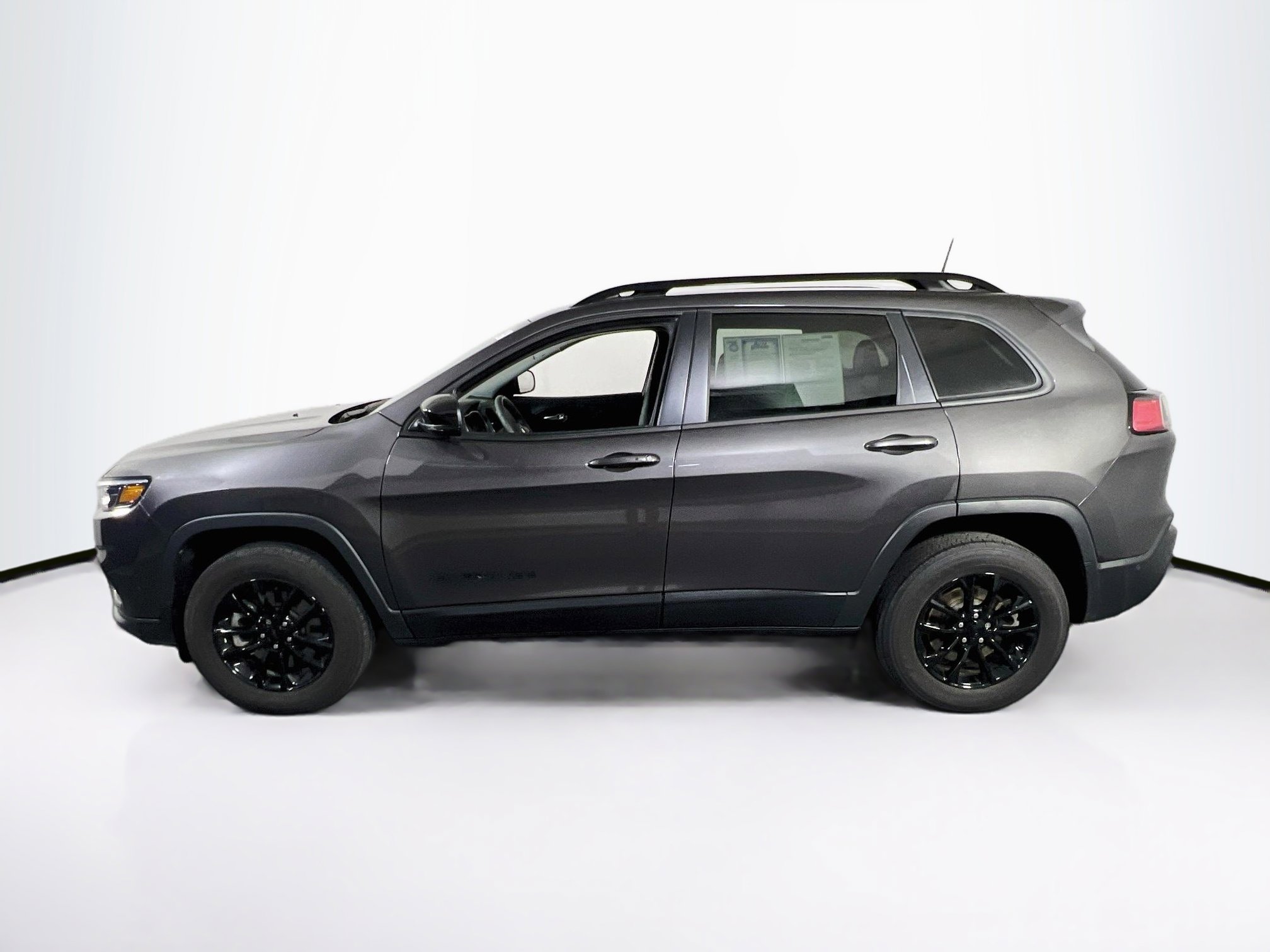Used 2023 Jeep Cherokee Altitude Lux AWD/4WD image 8