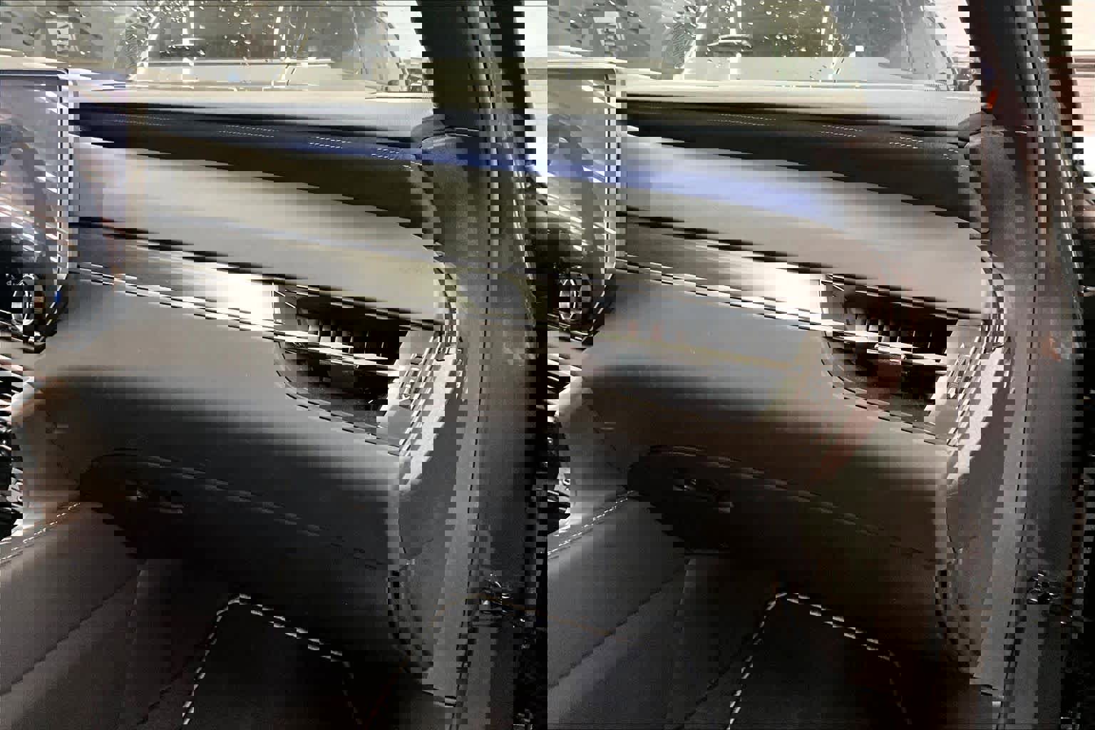 Used 2024 Lexus RX 350 F Sport w/ Convenience Package image 18