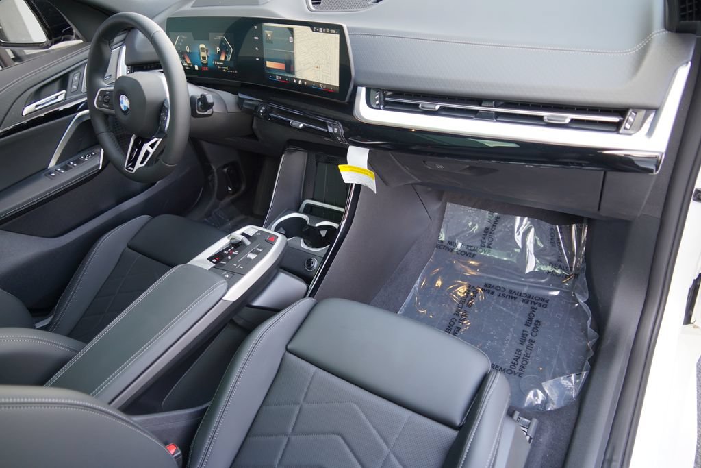 New 2027 BMW X2 xDrive28i AWD/4WD image 16