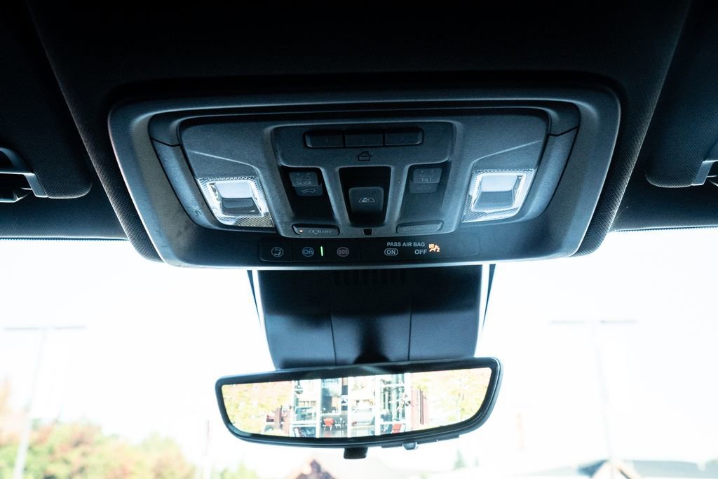 Used 2024 GMC Sierra 3500 Denali w/ Denali Reserve Package image 16