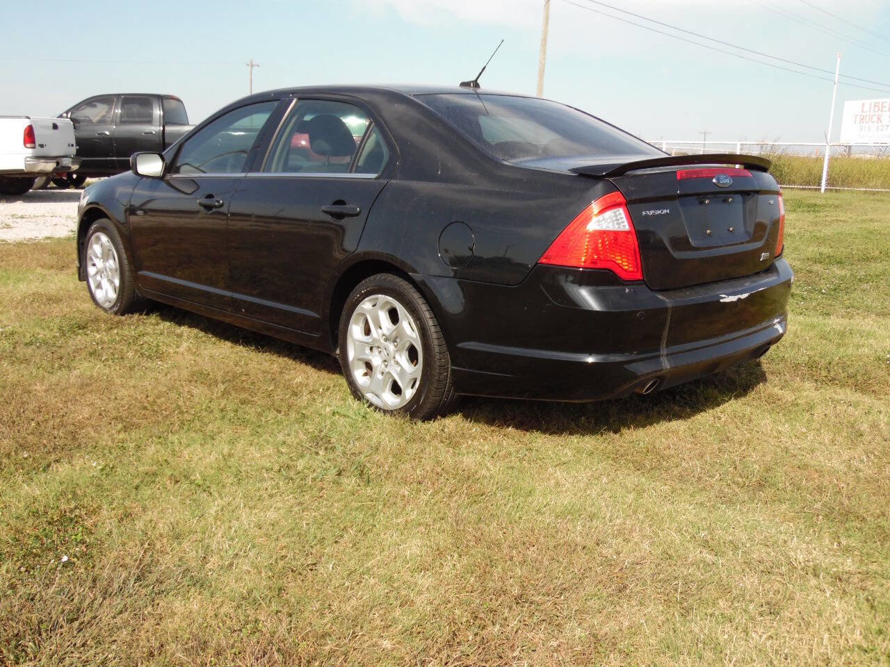 Used 2010 Ford Fusion SE image 5