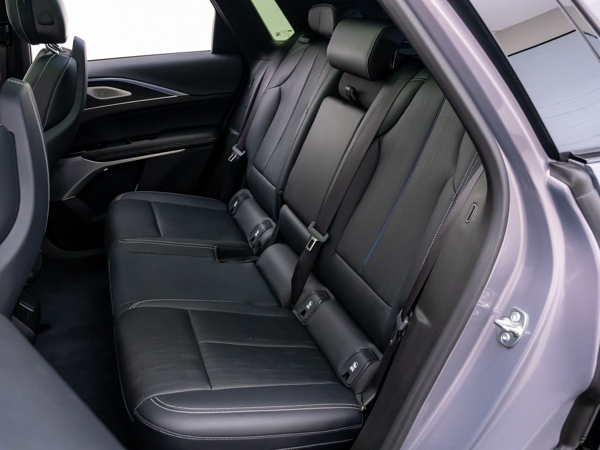 Certified 2025 Cadillac Lyriq Luxury w/ LPO, Floor Liner Package image 23