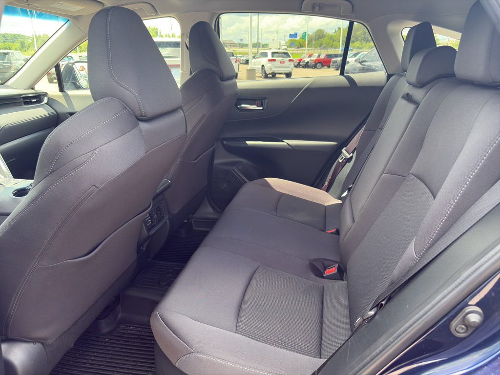 Used 2024 Toyota Venza LE AWD/4WD image 10