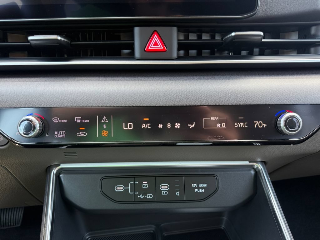 New 2026 Kia Carnival EX FWD image 29