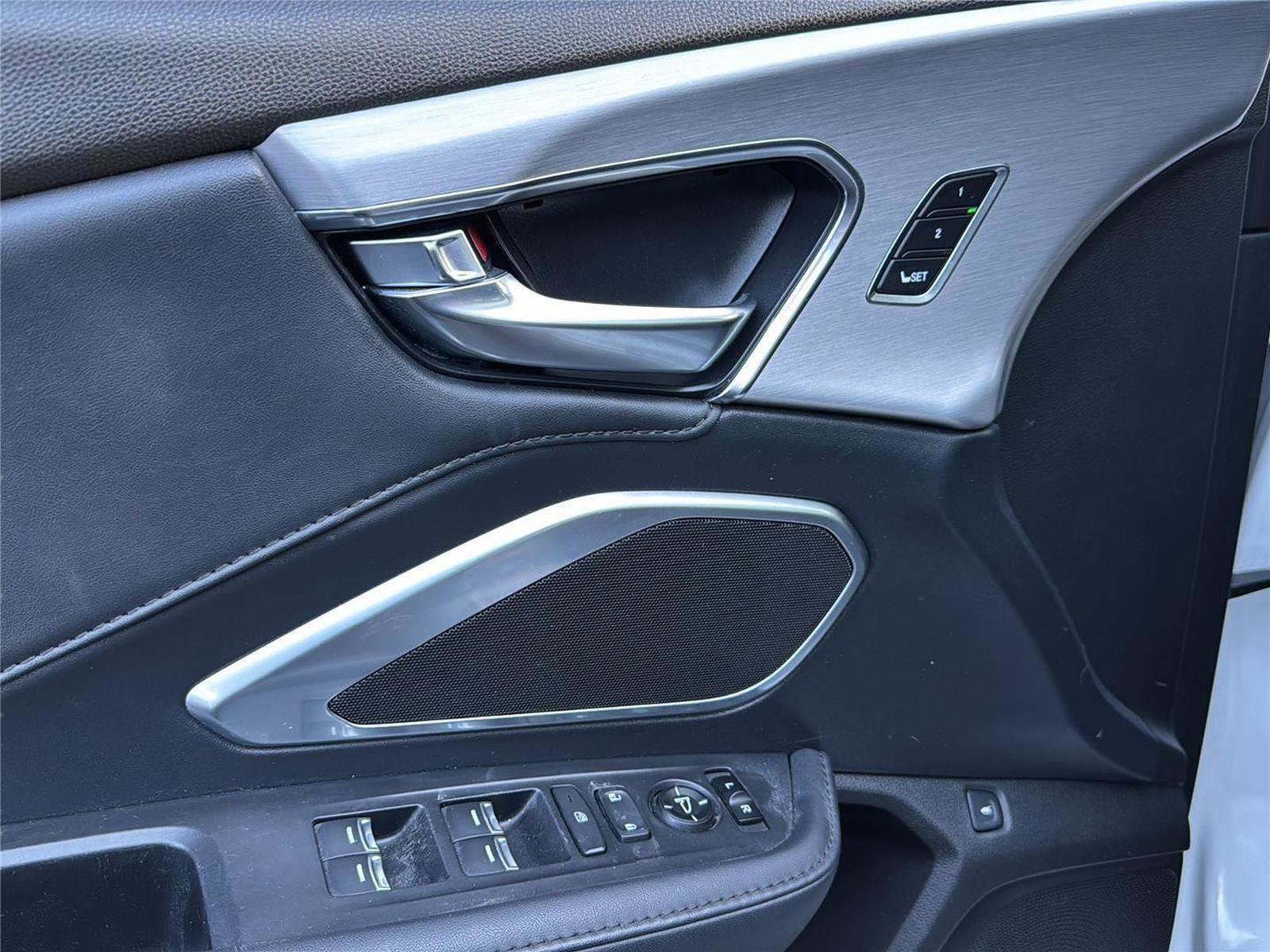 Used 2023 Acura RDX image 8