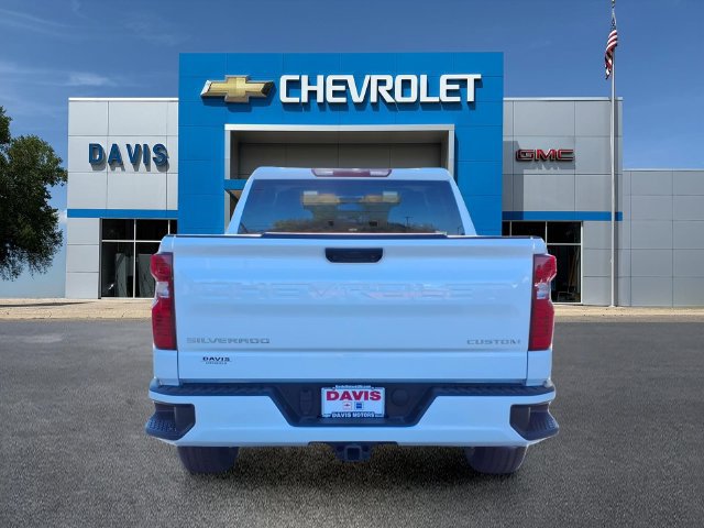 New 2026 Chevrolet Silverado 1500 Custom AWD/4WD image 4