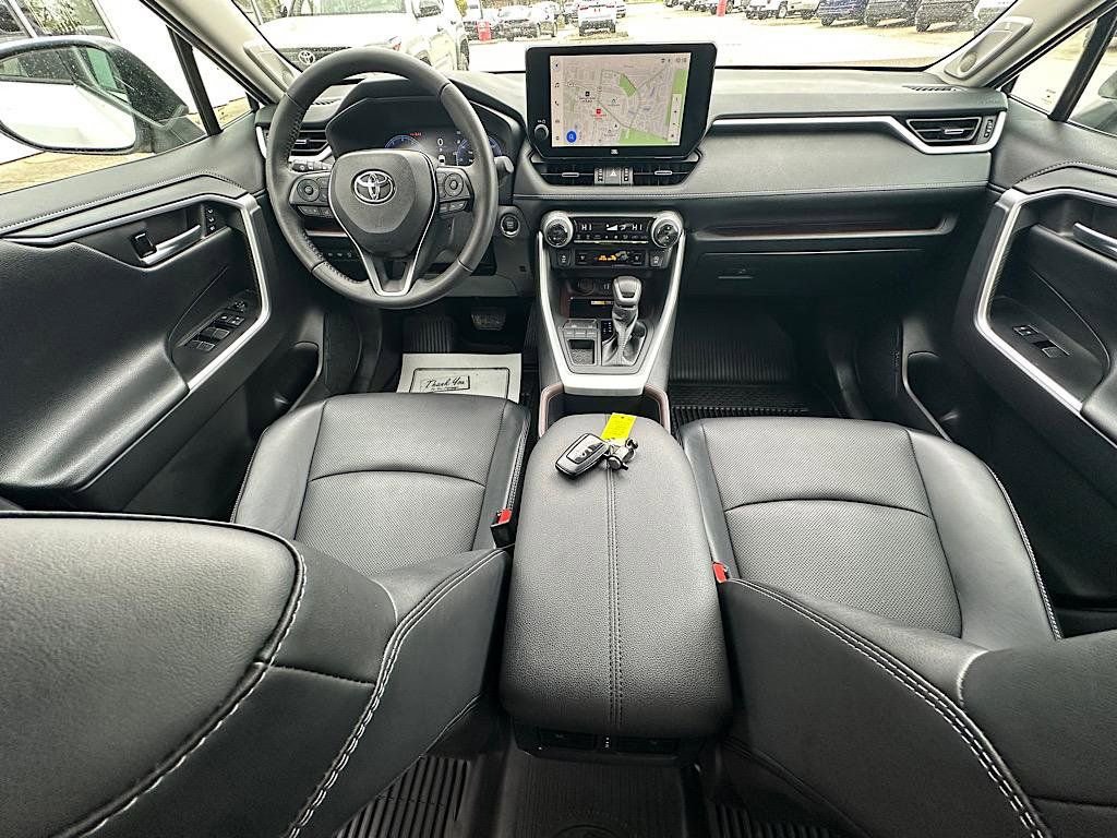 Used 2025 Toyota RAV4 Limited w/ Advanced Technology Package image 21
