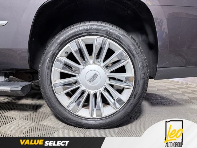 Used 2016 Cadillac Escalade Platinum AWD/4WD image 17