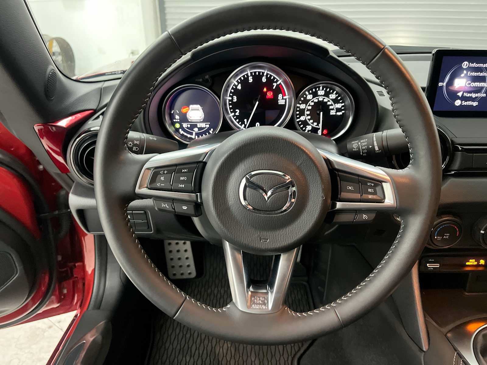 Used 2024 MAZDA MX-5 Miata RF Club w/ Interior Package RWD image 17