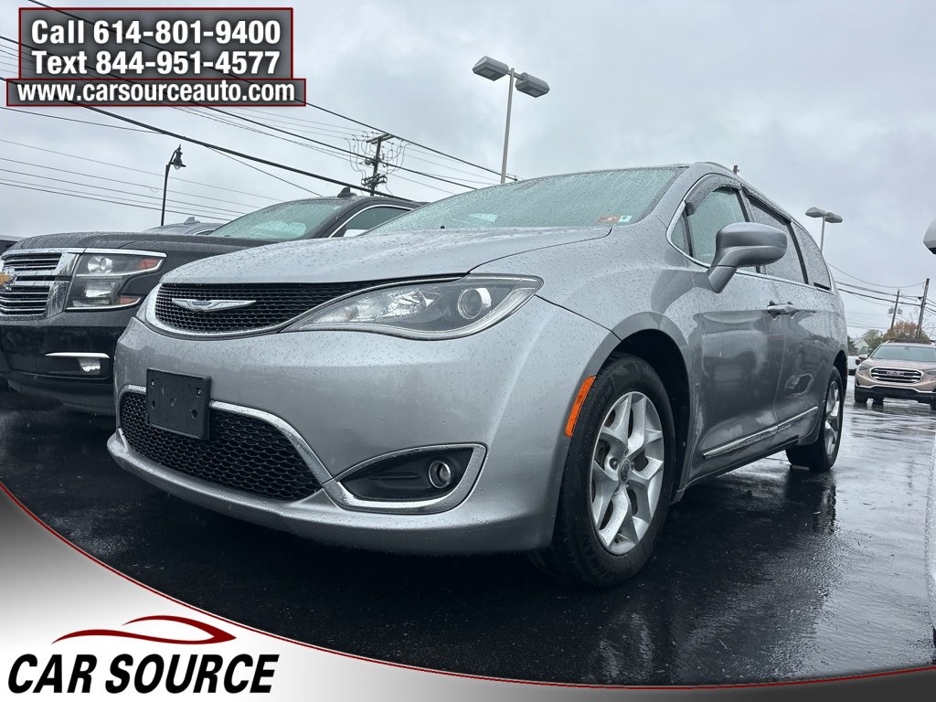 Used 2017 Chrysler Pacifica Touring-L w/ Tire & Wheel Group