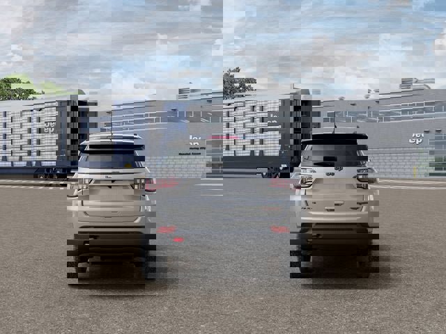 New 2026 Jeep Compass Trailhawk image 3