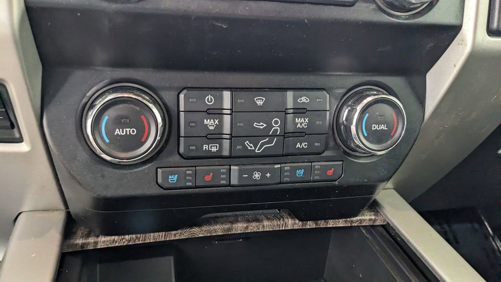 Used 2019 Ford F250 Lariat w/ Lariat Ultimate Package AWD/4WD image 29