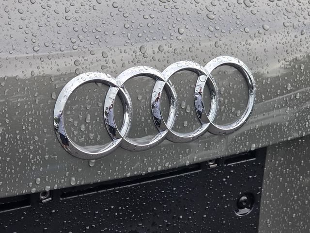 Used 2023 Audi Q3 2.0T Premium Plus w/ Premium Plus Package AWD/4WD image 32