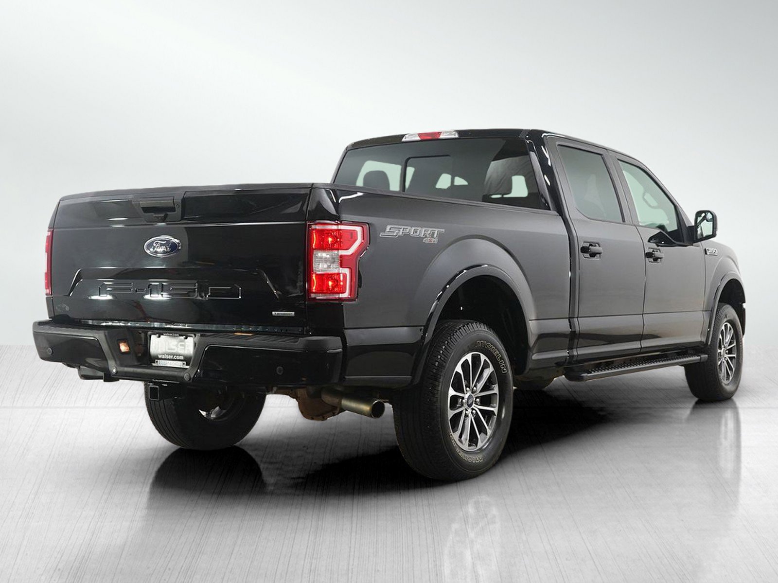 Used 2019 Ford F150 XLT w/ Equipment Group 302A Luxury AWD/4WD image 5