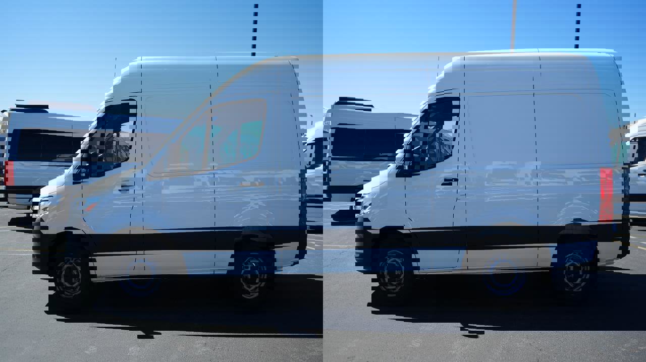 Used 2024 Mercedes-Benz Sprinter 144 Cargo image 4