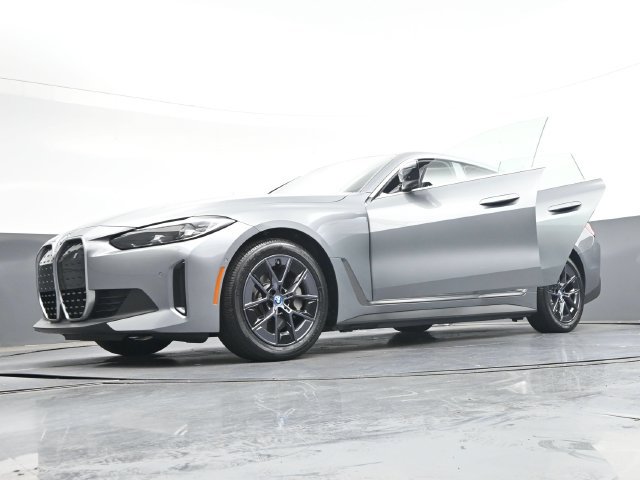 Used 2024 BMW i4 eDrive35 w/ Premium Package RWD image 45