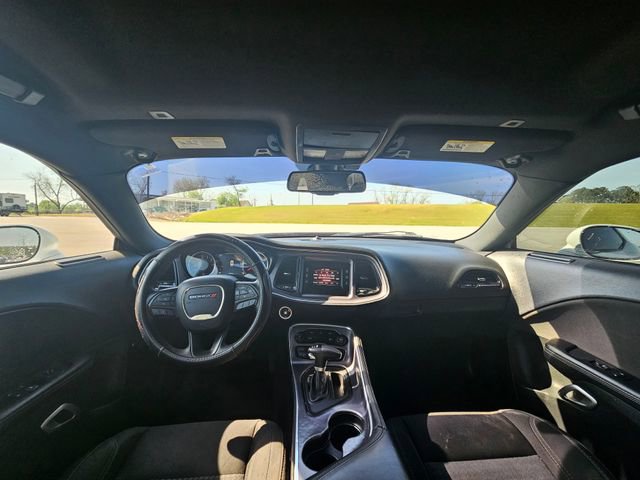 Used 2017 Dodge Challenger SXT image 12