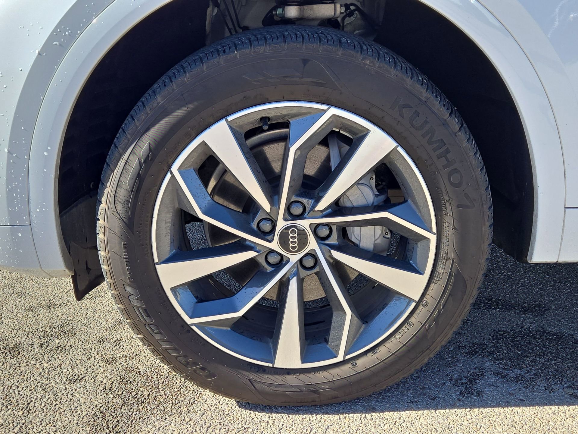 Certified 2024 Audi Q5 2.0T Premium w/ Convenience Package image 11