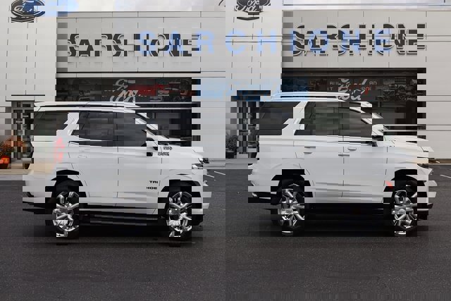 Used 2021 Chevrolet Tahoe High Country image 2