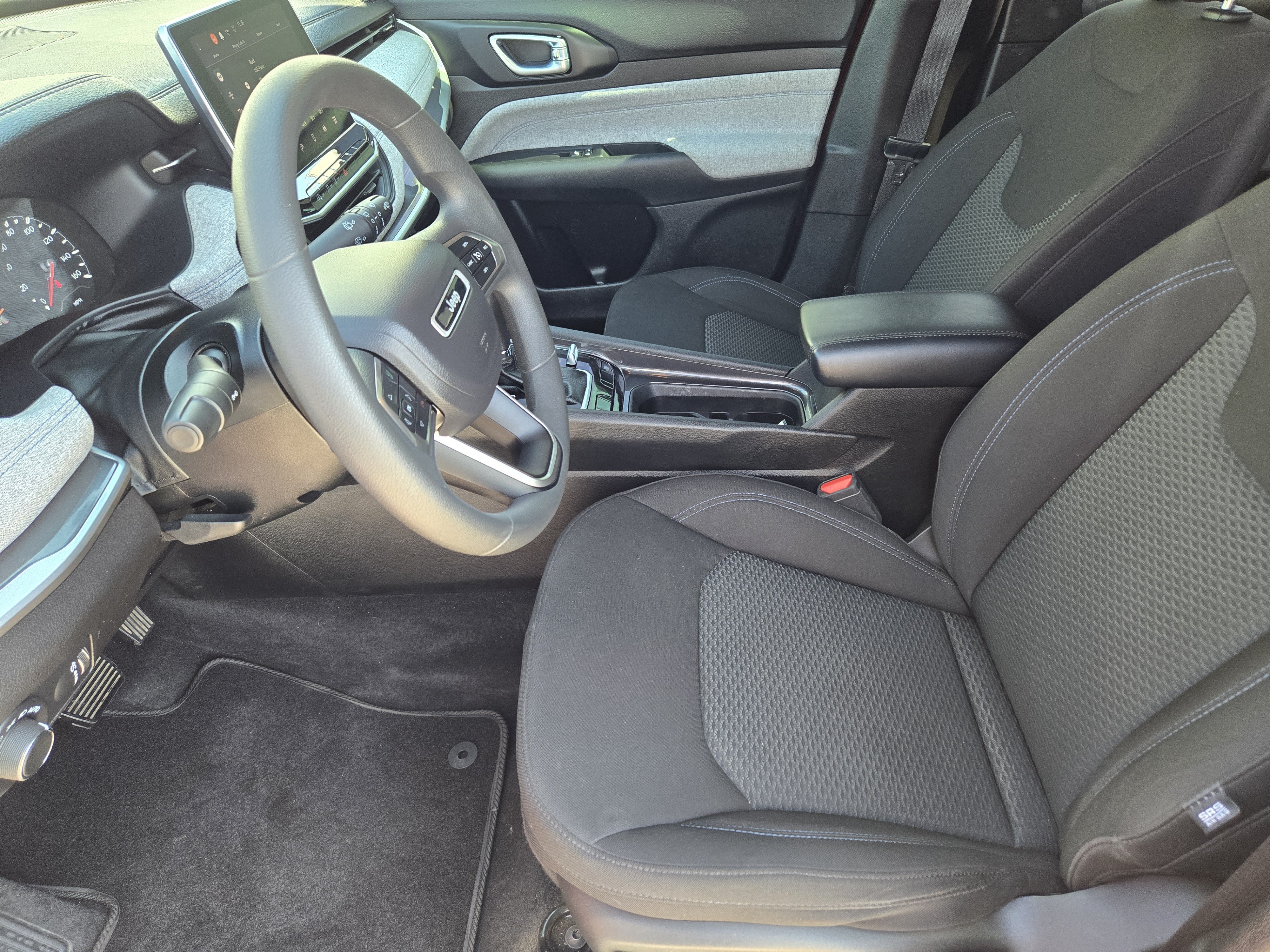 Used 2024 Jeep Compass Sport AWD/4WD image 14