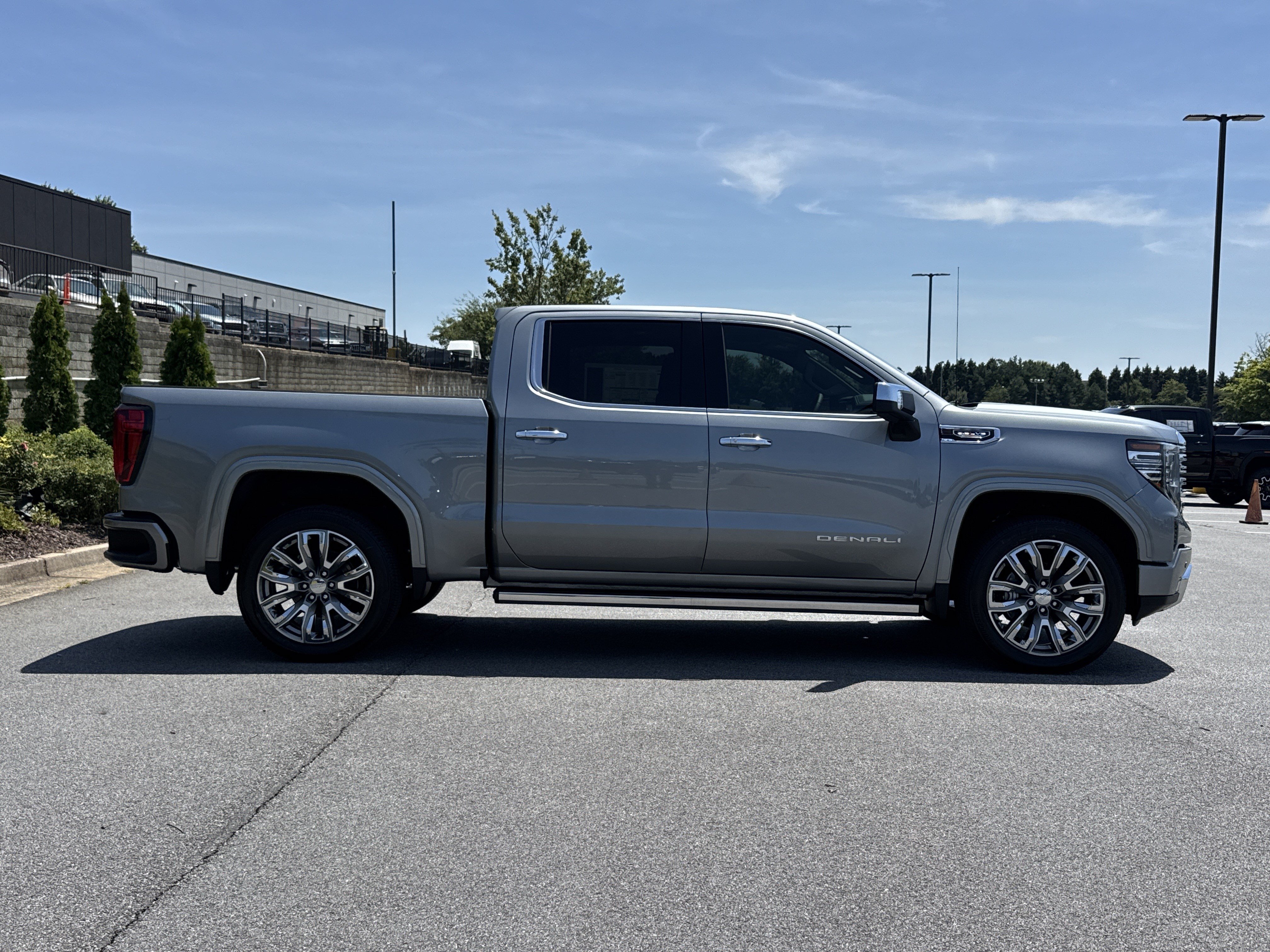 New 2026 GMC Sierra 1500 Denali w/ Denali Reserve Package AWD/4WD image 11