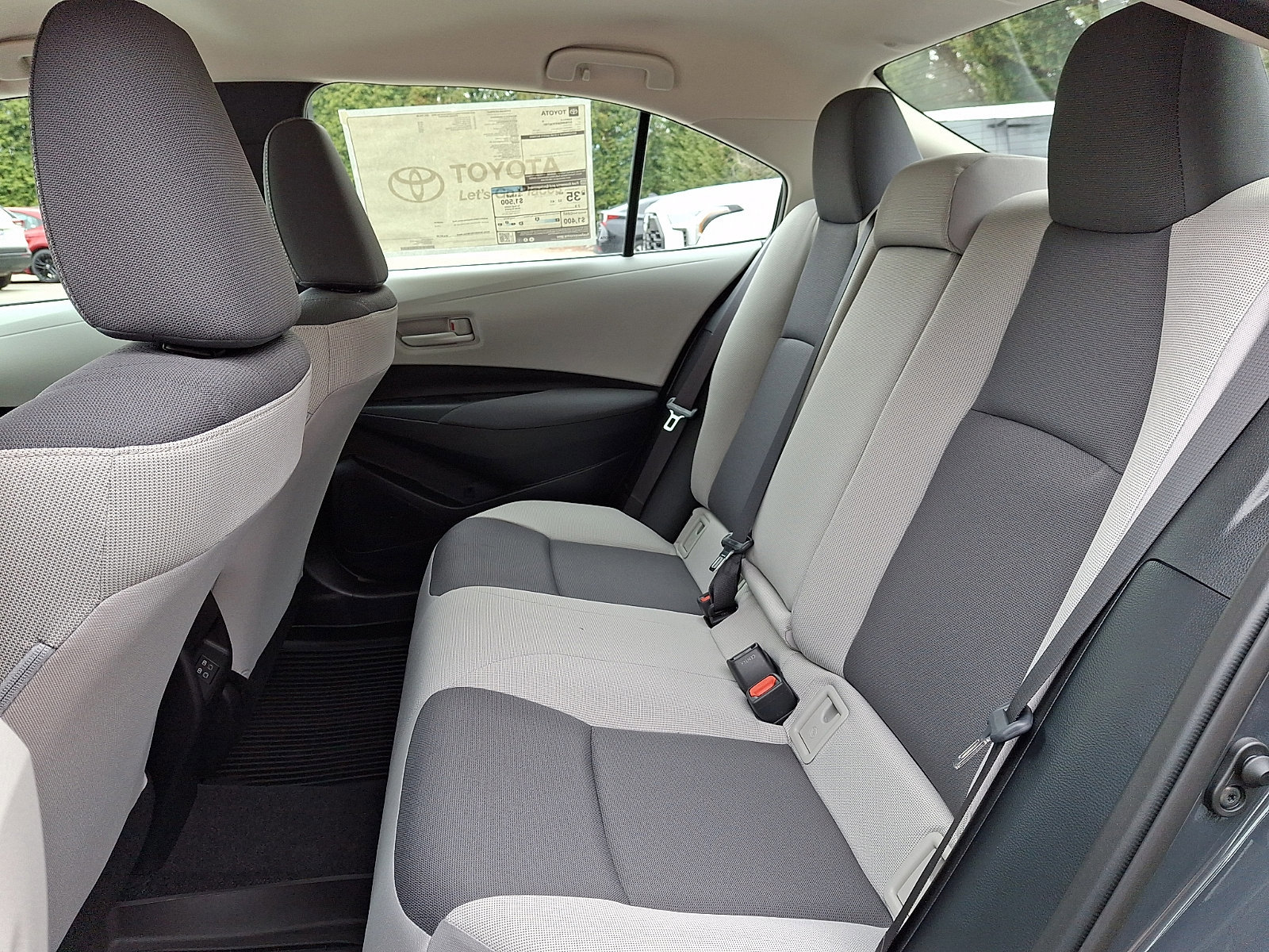 Used 2026 Toyota Corolla LE FWD image 10