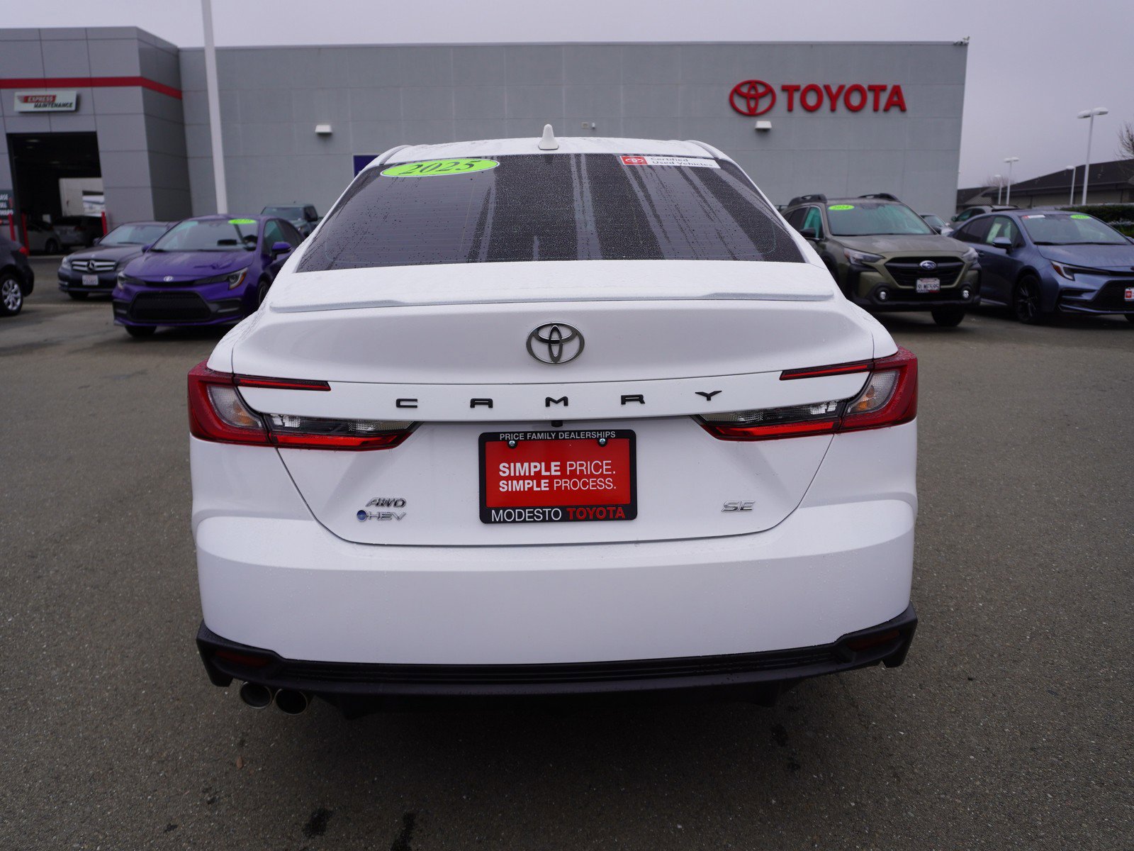 Used 2025 Toyota Camry SE image 10