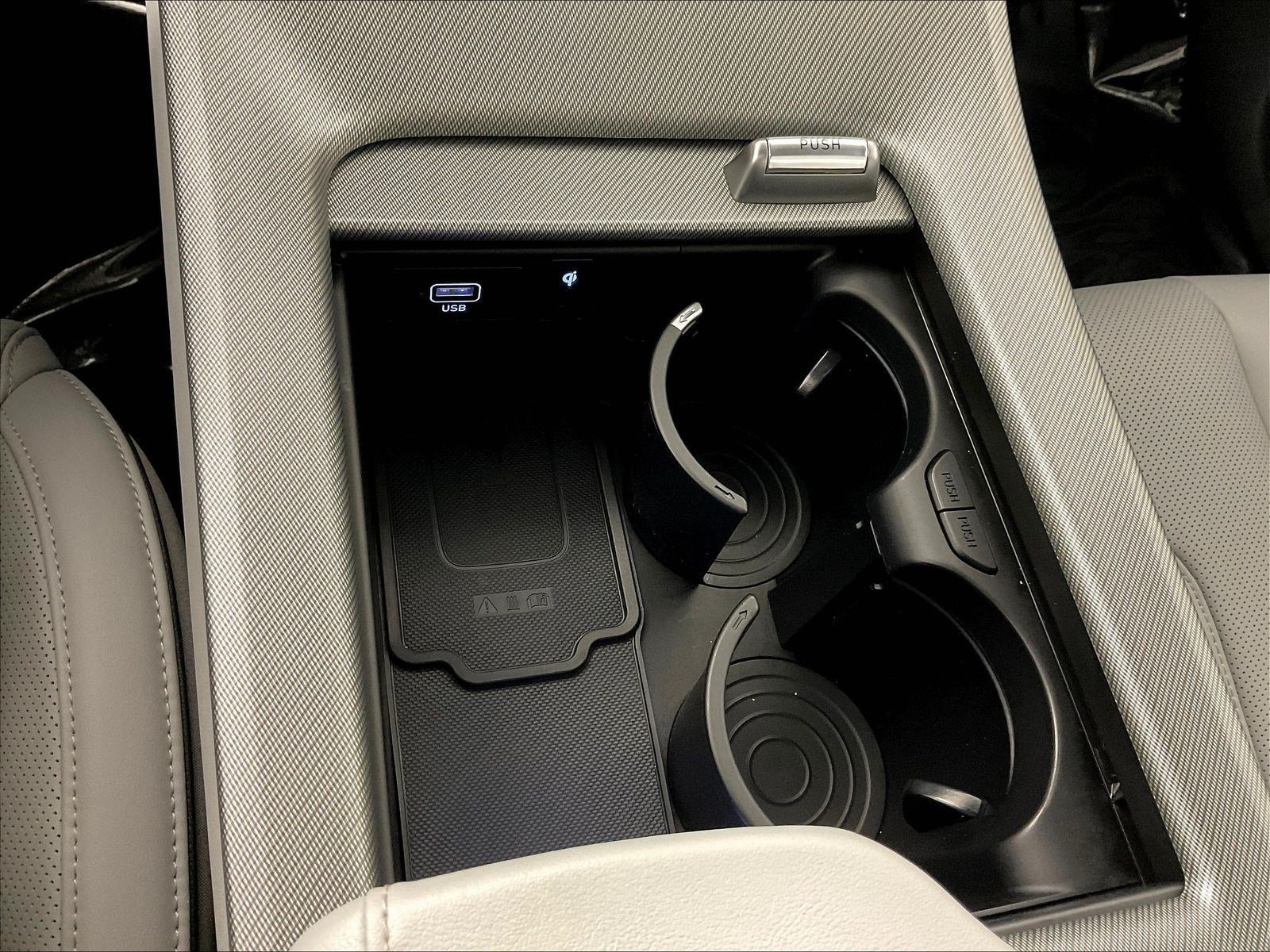 Used 2024 Hyundai Palisade SEL AWD/4WD image 15