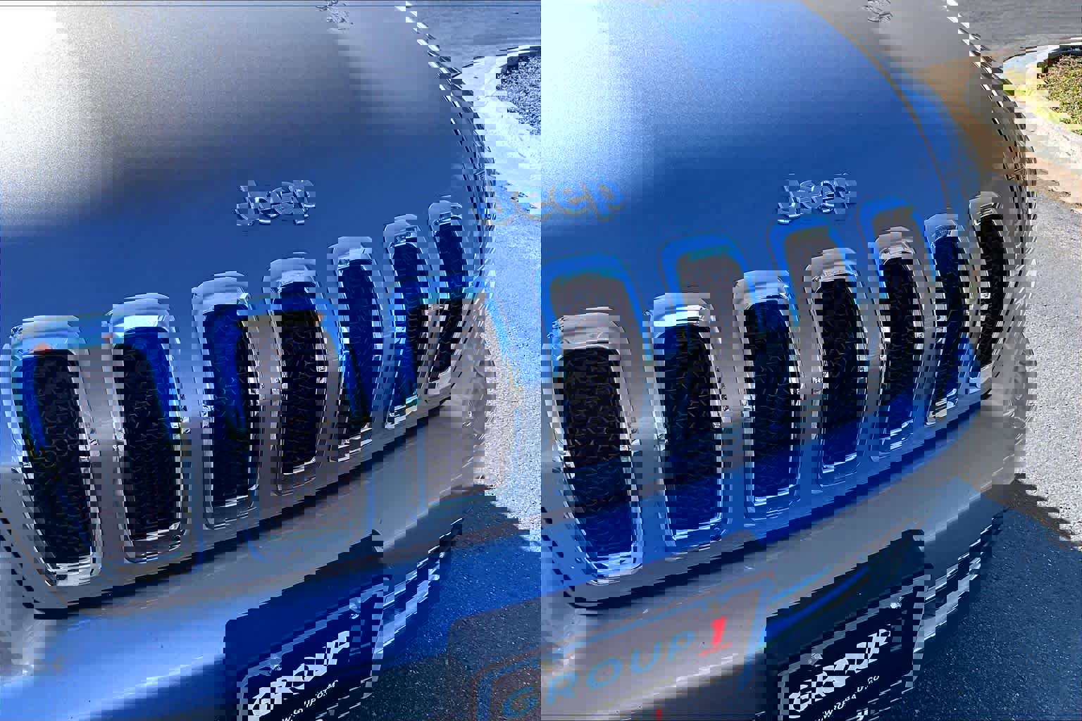 Used 2017 Jeep Cherokee Limited image 30