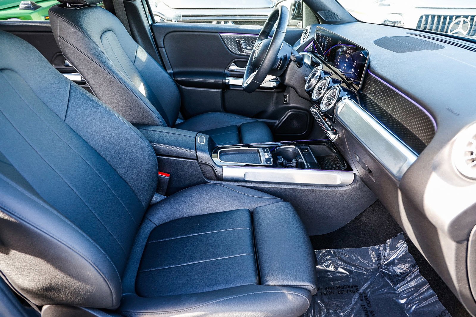 Certified 2025 Mercedes-Benz GLB 250 image 17