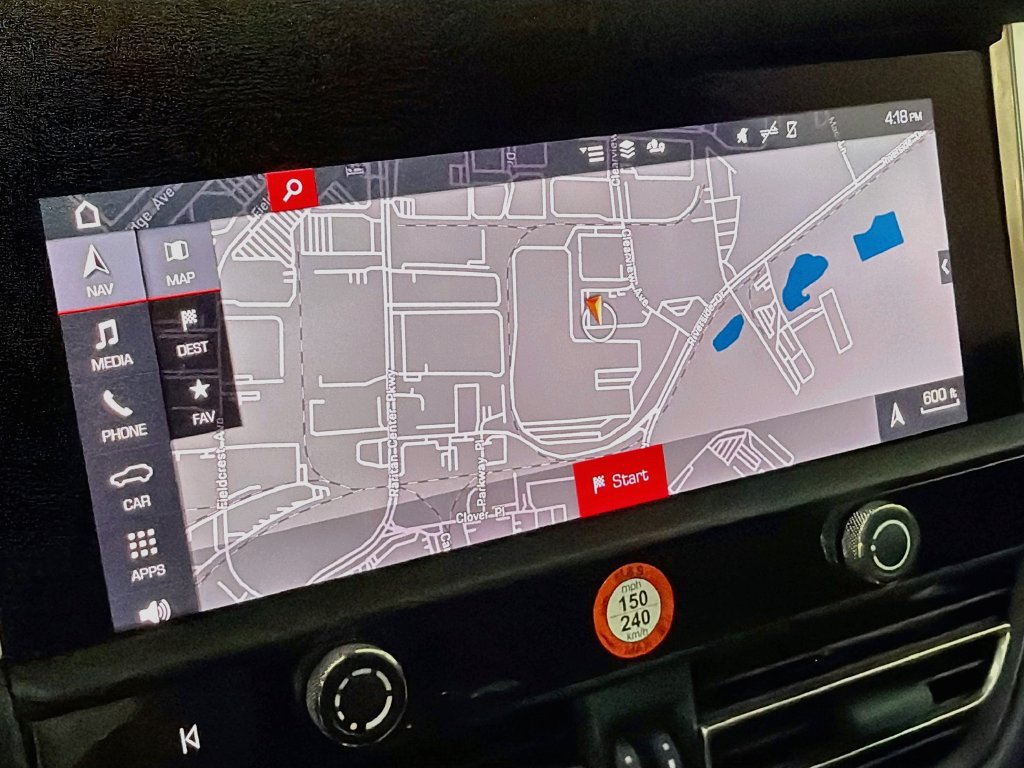 Certified 2023 Porsche Macan S AWD/4WD image 16