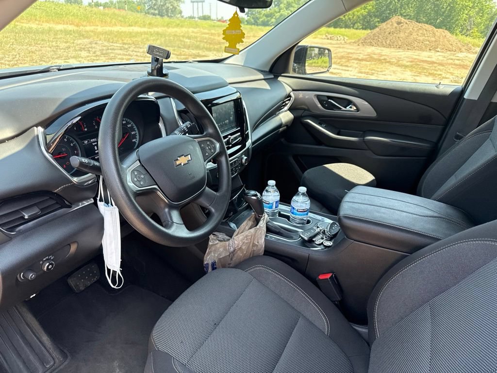 Used 2018 Chevrolet Traverse LS AWD/4WD image 23