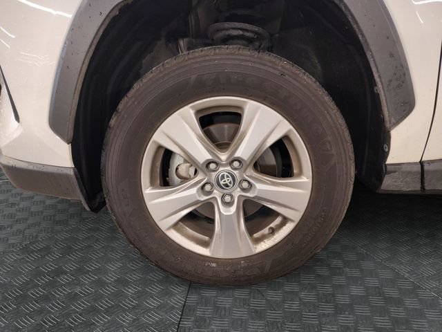 Used 2025 Toyota RAV4 XLE AWD/4WD image 13