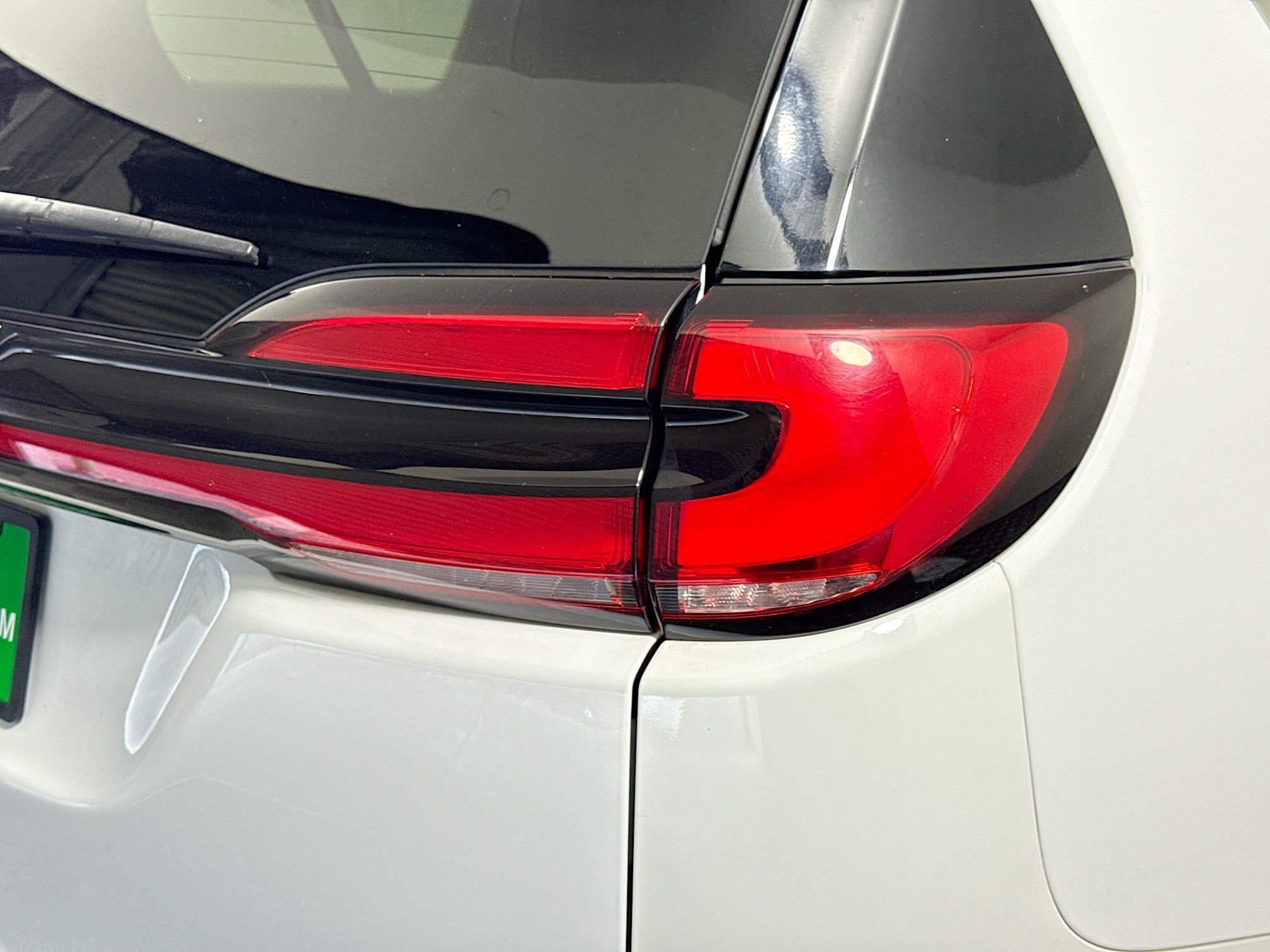 Used 2023 Chrysler Pacifica Touring FWD image 34