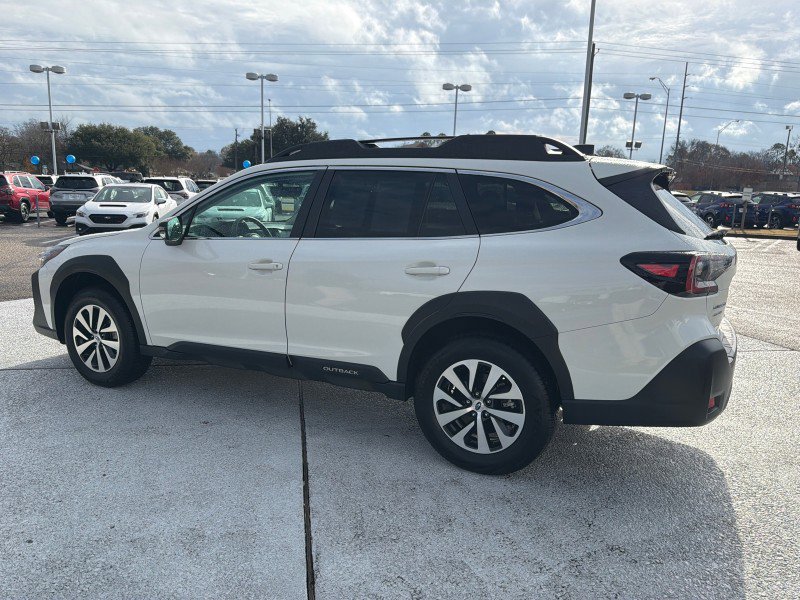 Used 2025 Subaru Outback Premium w/ Popular Package #1 image 5