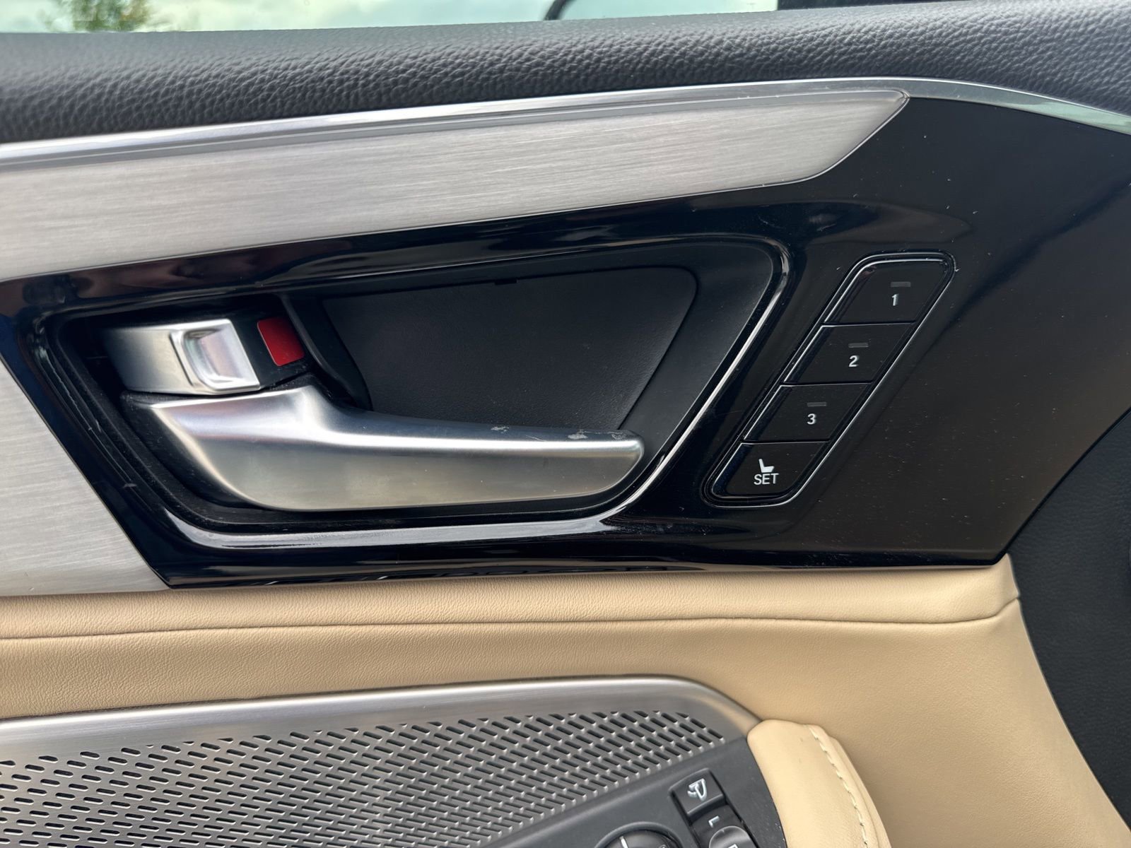 Used 2024 Acura MDX FWD w/ Technology Package image 10