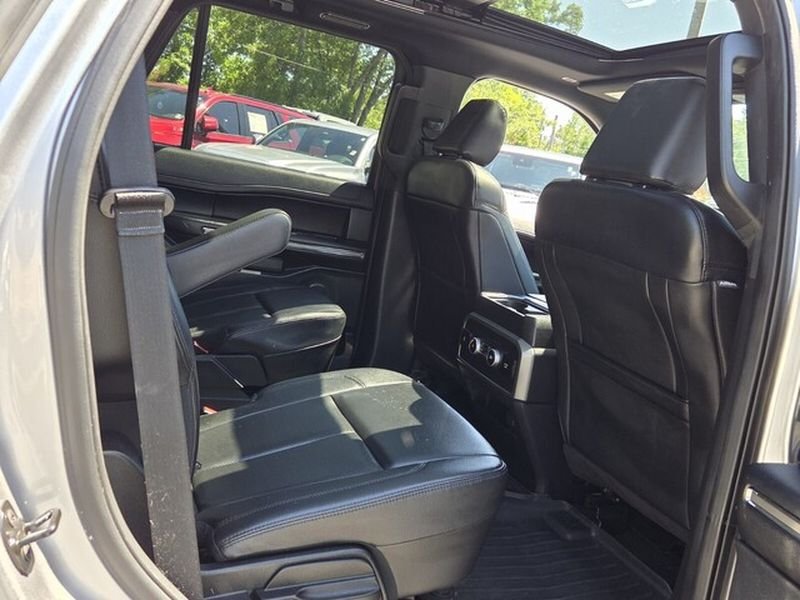 Used 2021 Ford Expedition XLT RWD image 17