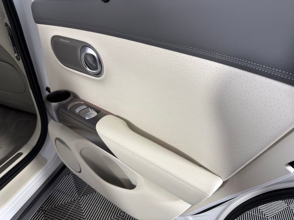 Used 2023 Genesis GV60 Advanced image 32