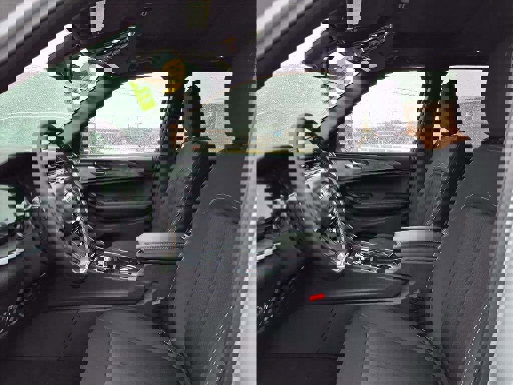 New 2025 Jeep Grand Cherokee Laredo X image 5