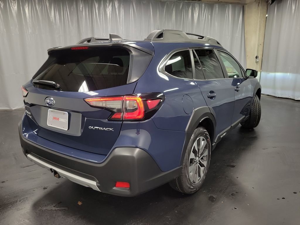 Used 2025 Subaru Outback Limited image 8