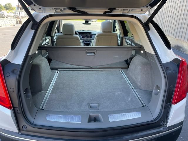 Used 2017 Cadillac XT5 Luxury w/ Driver Awareness Package AWD/4WD image 61