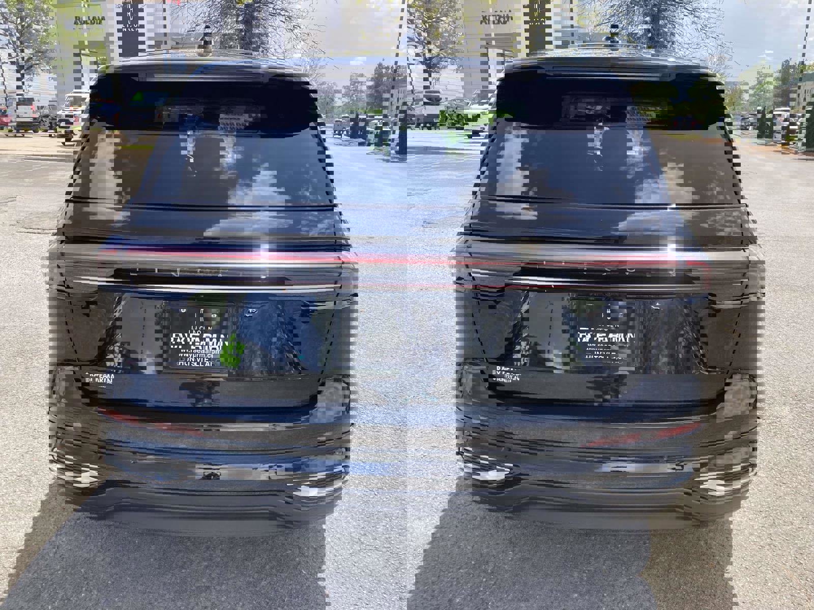 Certified 2025 Lincoln Nautilus Premier w/ Equipment Group 102A image 6