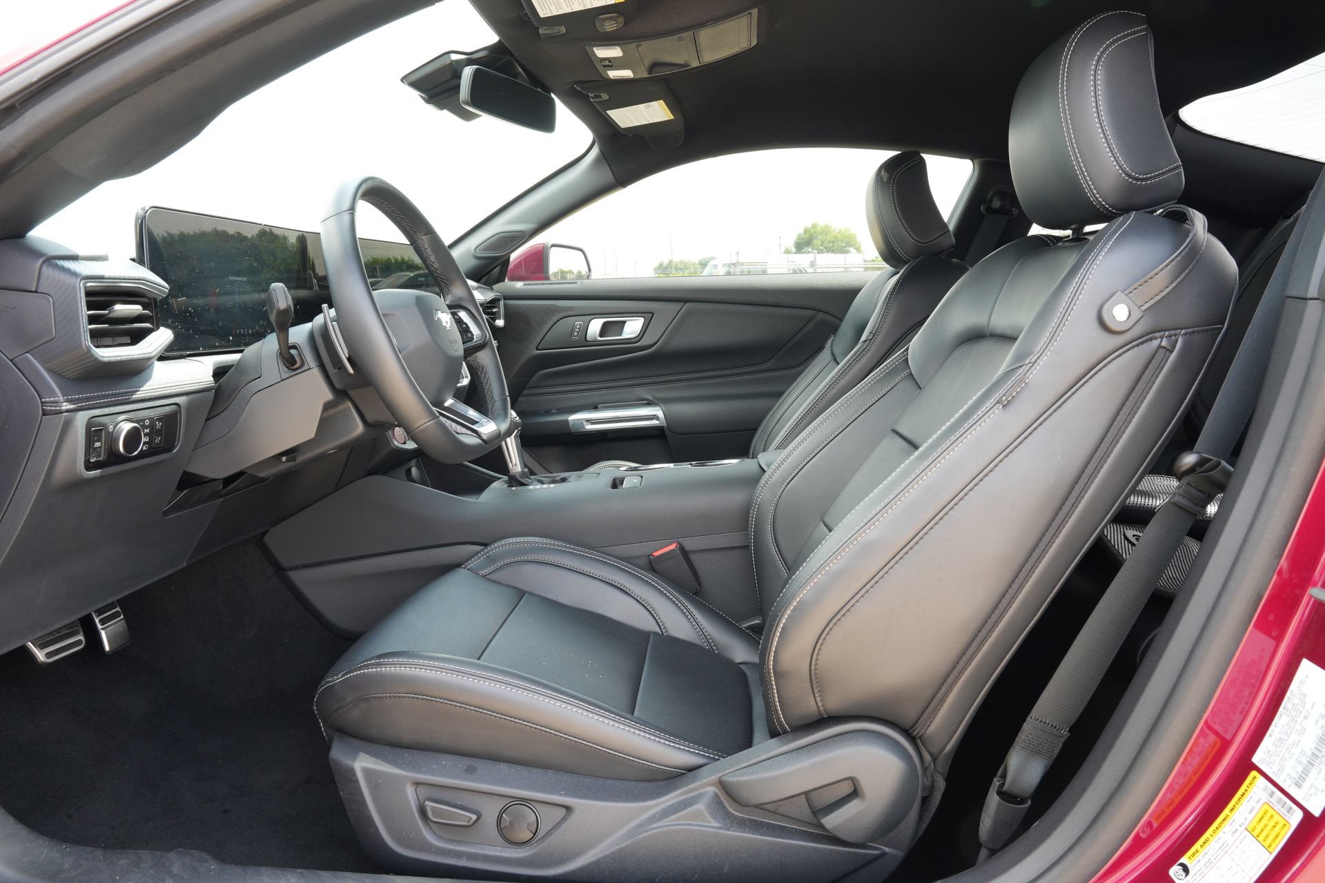 Used 2025 Ford Mustang GT Premium RWD image 18
