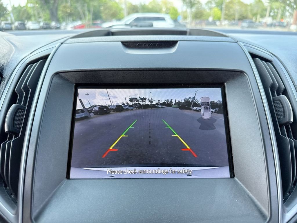Used 2020 Ford Edge SE FWD image 21