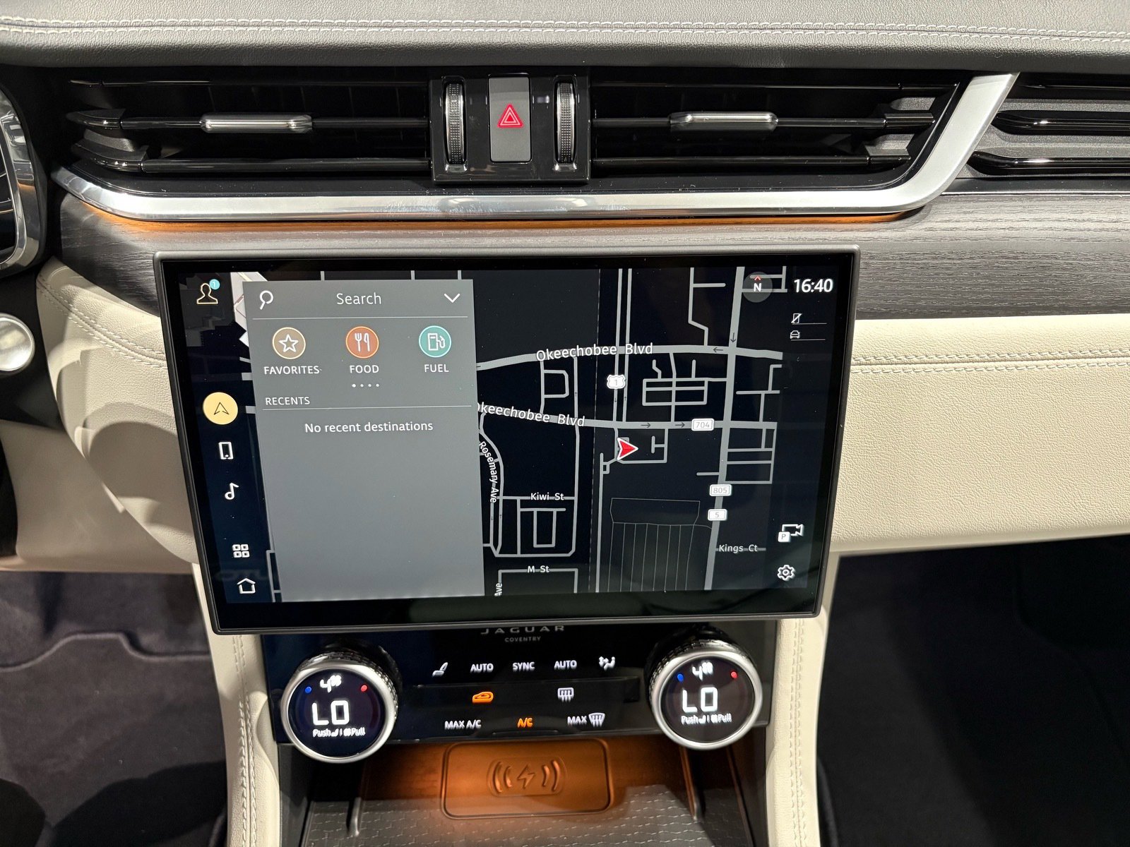 New 2026 Jaguar F-PACE R-Dynamic S image 18