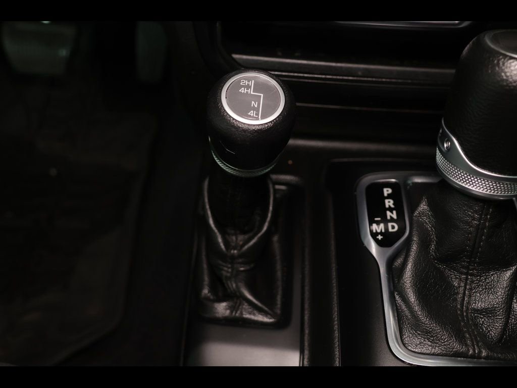 Used 2022 Jeep Wrangler Unlimited Sport AWD/4WD image 24