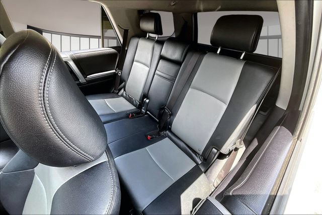 Used 2016 Toyota 4Runner 4WD image 21